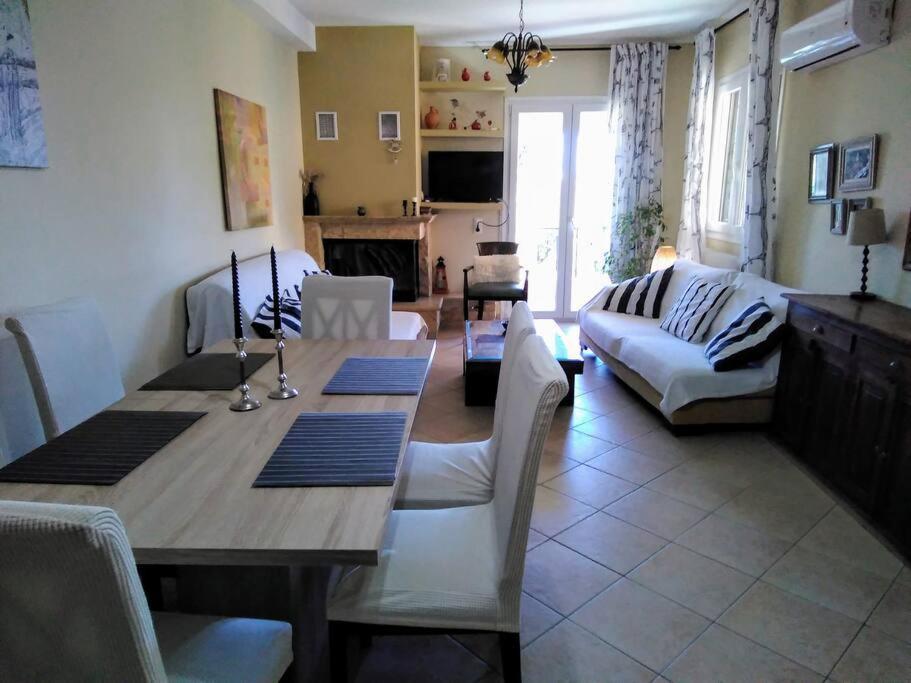 Apartament Agi's